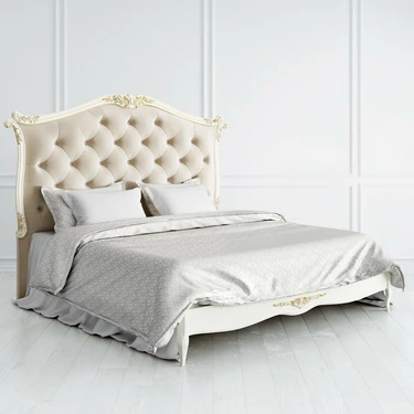 Кровать с мягким изголовьем 180*200 