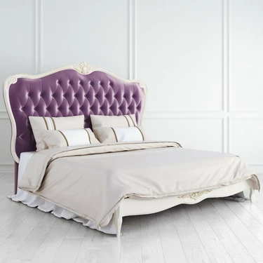 Кровать с мягким изголовьем 180*200 