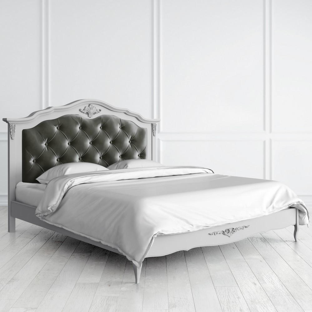 Кровать с мягким изголовьем 180*200 