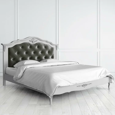 Кровать с мягким изголовьем 180*200 