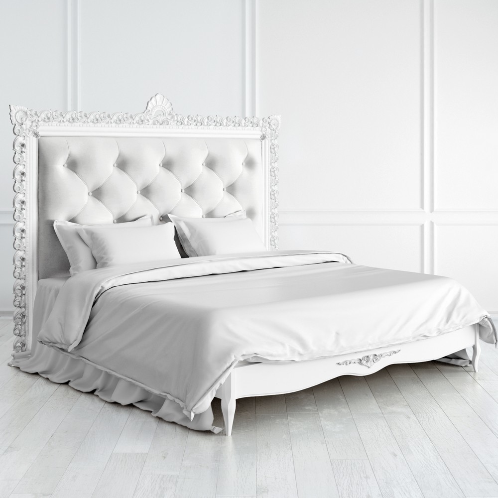 Кровать с мягким изголовьем 180*200 