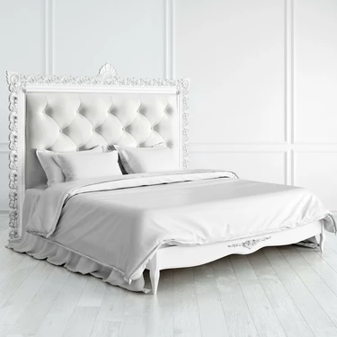 Кровать с мягким изголовьем 180*200 