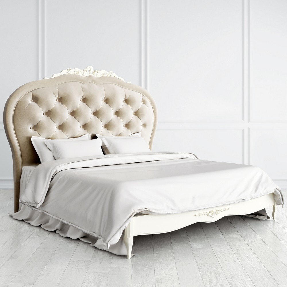 Кровать с мягким изголовьем 180*200 