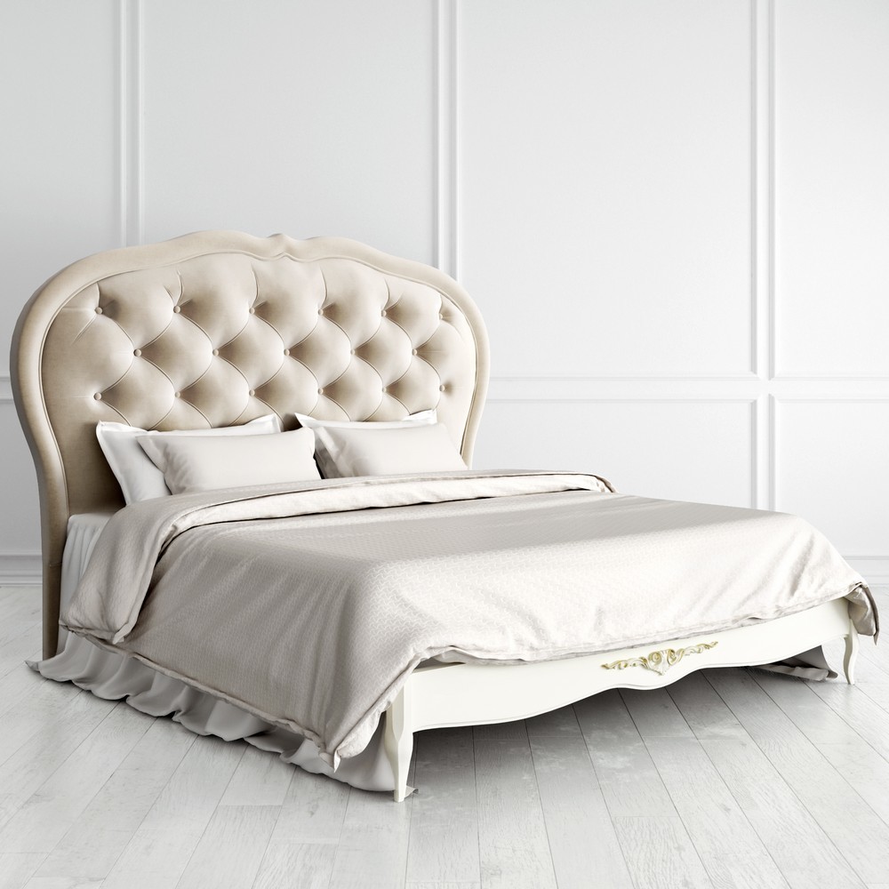 Кровать с мягким изголовьем 180*200 