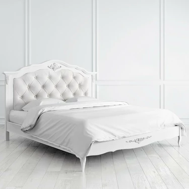 Кровать с мягким изголовьем 180*200 