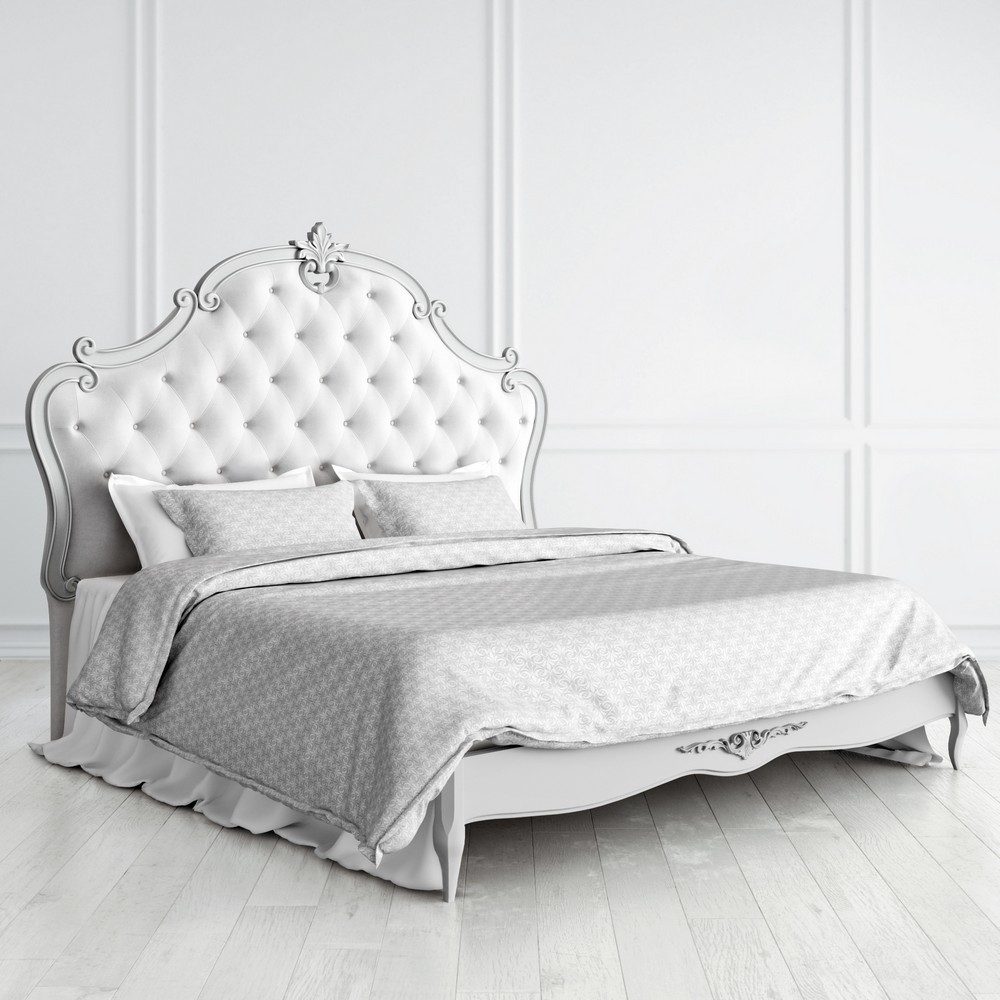 Кровать с мягким изголовьем 180*200 